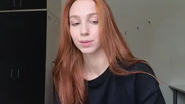 Snapshot of Mary_Av chatting on 03-02-25, 01:05 Mary Av online show from 03-02-25, 01:05