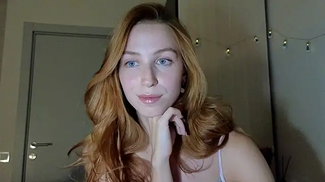 Snapshot of Mary_Av chatting on 09-21-25, 07:48 Mary Av online show from 09-21-25, 07:48