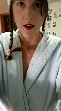 Snapshot of Hexe12346 chatting on 12-12-24, 05:15 Hexe12346 online show from 12-12-24, 05:15
