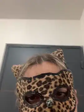 Lyannabuena69 online show from 02-08-25, 02:47