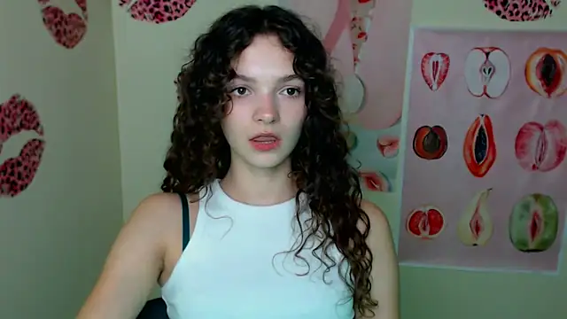  SusieSu  online show from 10-05-25, 12:25