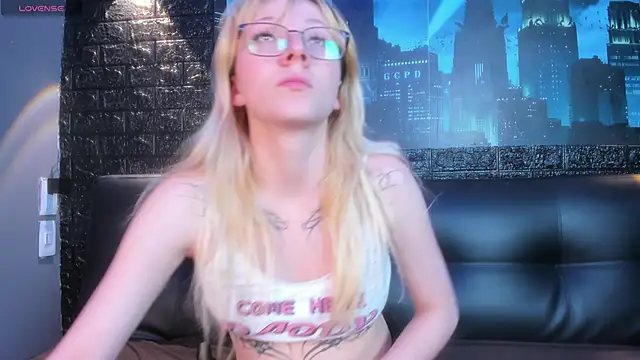 Cloe five online show from 01-16-26, 12:31