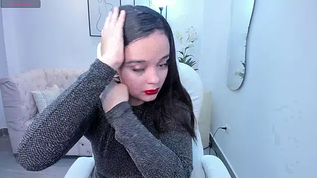 Bella-hadiid online show from 01-12-25, 11:39