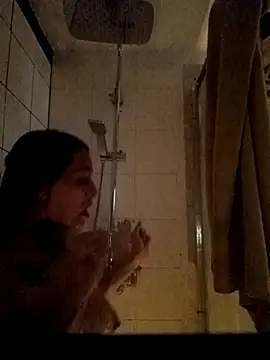 Canarybeauty95 online show from 11-16-25, 04:45