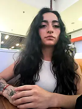 Lila Desiree online show from 11-06-25, 10:32