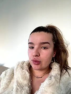 maisiesmithx online show from 01-07-26, 12:18