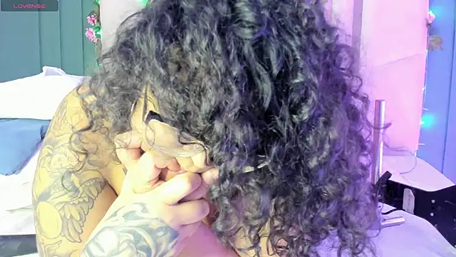 Reginavegaa online show from 01-15-25, 02:56