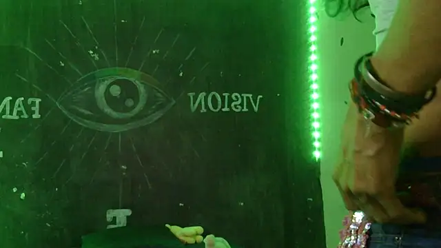 Snapshot of Lobaveterana_sex chatting on 02-05-25, 03:02 Lobaveterana sex online show from 02-05-25, 03:02