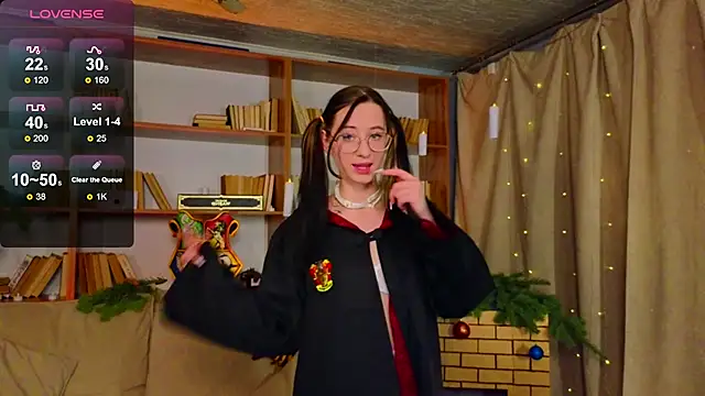 Dark Lola  online show from 12-15-24, 09:35