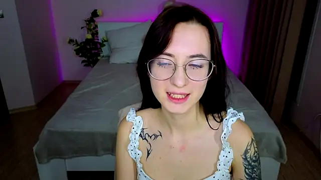 Dark Lola  online show from 01-17-25, 03:53