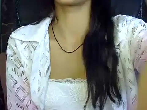 MAAYRA 09 online show from 01-11-25, 03:55