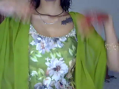 MAAYRA 09 online show from 10-11-25, 09:19