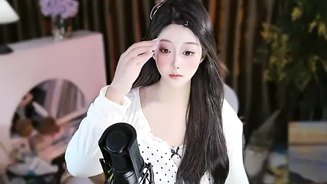 Arwyn-rr online show from 11-14-25, 11:09