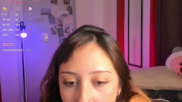 Snapshot of HeyTati chatting on 02-22-26, 12:01 HeyTati online show from 02-22-26, 12:01