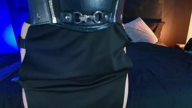 Aylen darkmoor online show from 10-17-25, 08:00