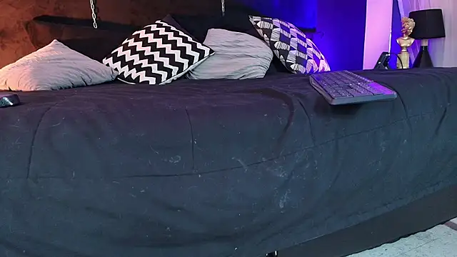 Aylen darkmoor online show from 10-18-25, 07:58