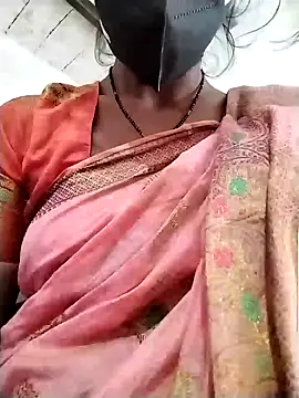 Snapshot of MAAYRA0809 chatting on 02-06-25, 07:35 MAAYRA0809 online show from 02-06-25, 07:35