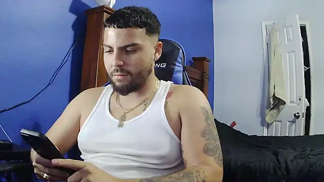 Snapshot of MasterKvn chatting on 01-31-25, 02:04 MasterKvn online show from 01-31-25, 02:04