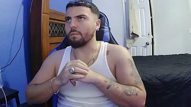 Snapshot of MasterKvn chatting on 02-02-25, 11:11 MasterKvn online show from 02-02-25, 11:11