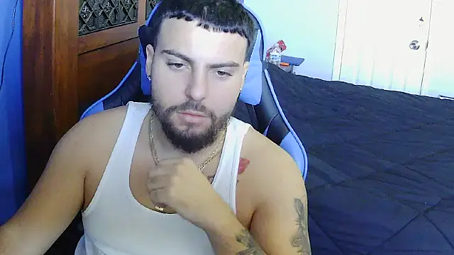 Snapshot of MasterKvn chatting on 02-05-25, 07:31 MasterKvn online show from 02-05-25, 07:31