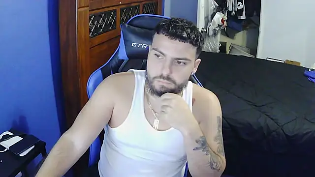 Snapshot of MasterKvn chatting on 03-07-25, 05:51 MasterKvn online show from 03-07-25, 05:51