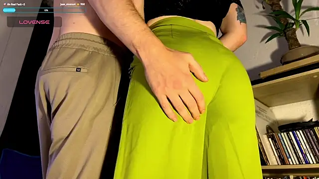 Snapshot of Anna_nnaaa chatting on 12-19-25, 11:12 Anna nnaaa online show from 12-19-25, 11:12