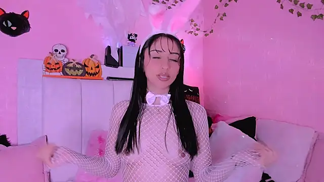 Snapshot of gabyye_capprins chatting on 10-26-25, 01:33 gabyye capprins online show from 10-26-25, 01:33