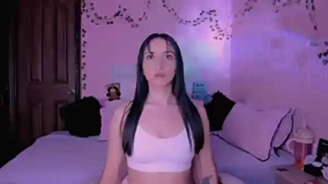 Snapshot of gabyye_capprins chatting on 11-04-25, 12:32 gabyye capprins online show from 11-04-25, 12:32