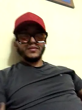 kmilo2405 online show from 12-17-25, 10:49