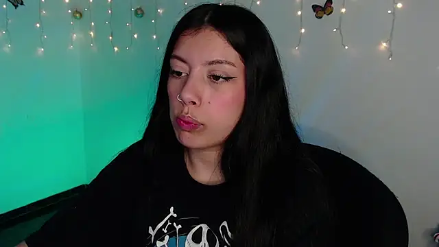Snapshot of iam_emy chatting on 12-28-24, 06:39 iam emy online show from 12-28-24, 06:39