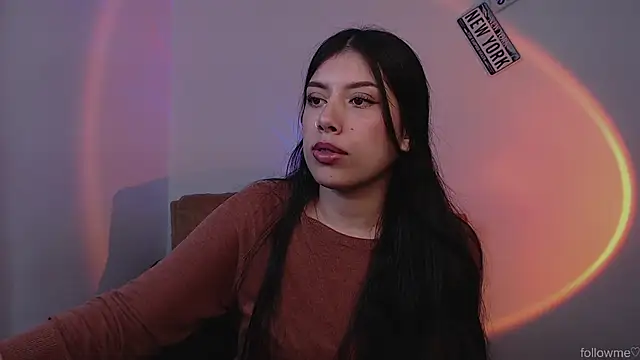 Snapshot of iam_emy chatting on 03-20-25, 01:46 iam emy online show from 03-20-25, 01:46