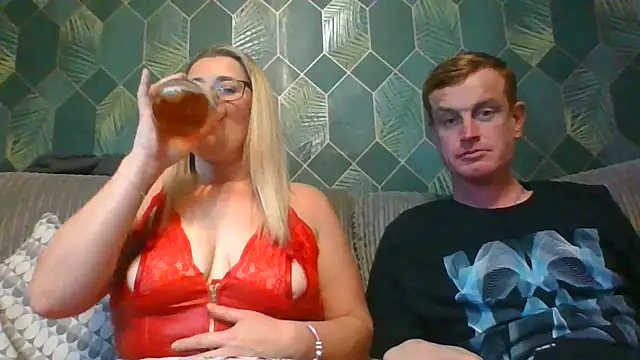 SweetXCandyX online show from 11-28-25, 07:27