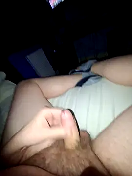 Snapshot of Scotland_100 chatting on 02-17-26, 03:58 Scotland 100 online show from 02-17-26, 03:58