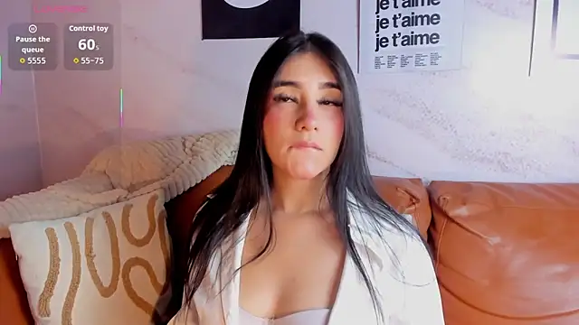 Belliinda 21 online show from 04-16-26, 09:39