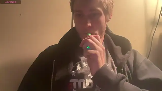 Snapshot of anomalies_ig chatting on 12-14-25, 06:52 anomalies ig online show from 12-14-25, 06:52