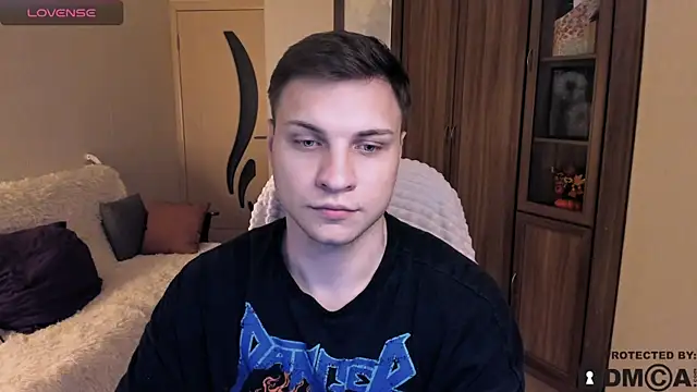 handsome guy01 online show from 11-05-25, 03:34