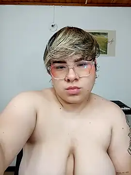 amalia love online show from 01-26-25, 08:03