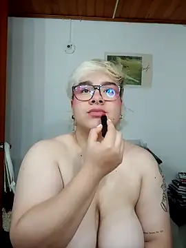 amalia love online show from 10-10-25, 05:50