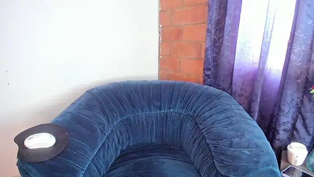 Salome  Fernandez online show from 12-17-24, 01:16