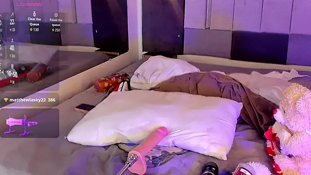 BritannyClaire online show from 10-09-25, 11:52