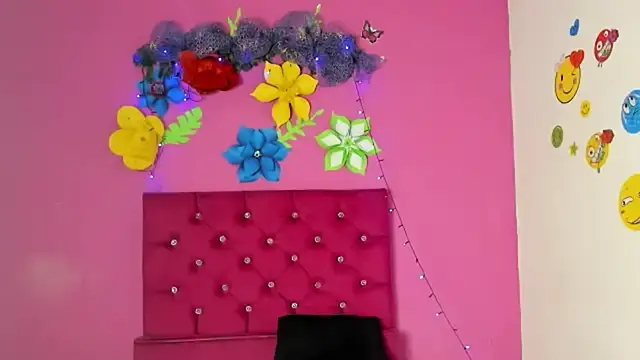 tiffany Bitch online show from 12-22-24, 10:58