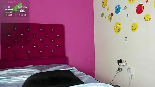 tiffany Bitch online show from 01-31-25, 08:33