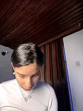 Praga Pink online show from 10-13-25, 11:10