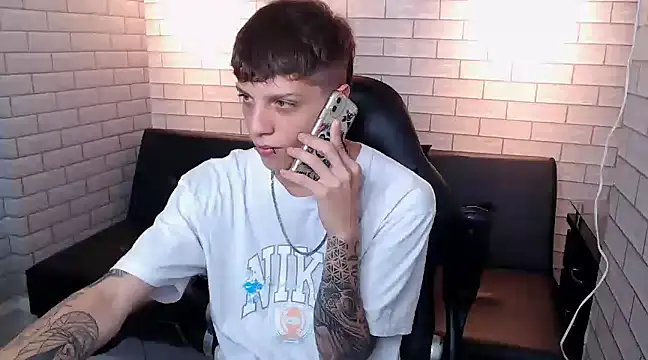 Adam hard  online show from 01-09-25, 08:22