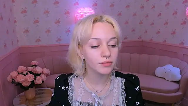 VelvetVixen155 online show from 12-05-24, 06:32