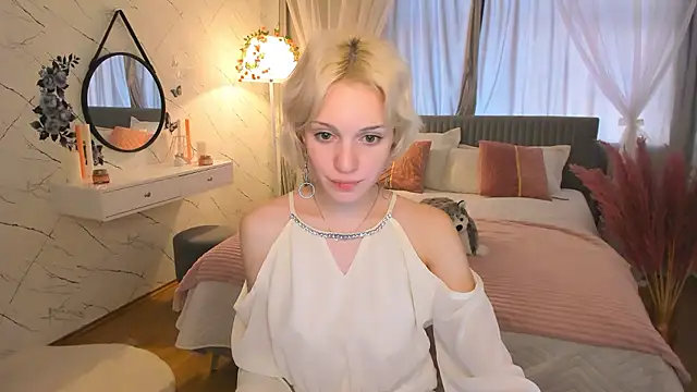 VelvetVixen155 online show from 12-06-24, 09:43