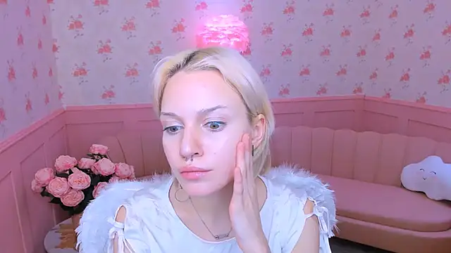 VelvetVixen155 online show from 12-10-24, 09:23