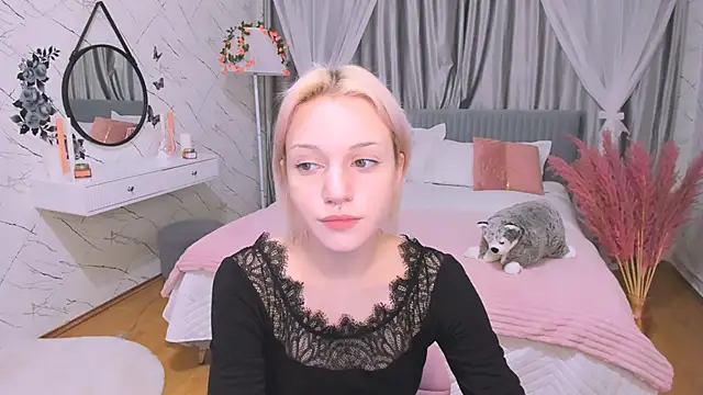 VelvetVixen155 online show from 12-12-24, 03:10