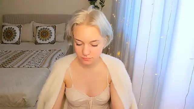 VelvetVixen155 online show from 02-07-25, 07:07