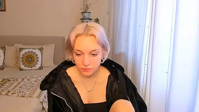 VelvetVixen155 online show from 02-18-25, 07:43